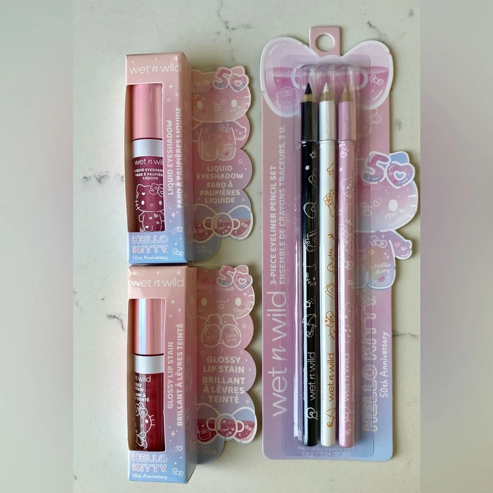 Hello Kitty Bundle - Picture 3 of 4
